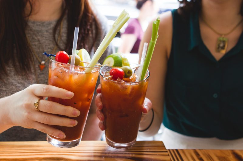 Les 5 meilleurs cocktails d'été à base de vodka pour ravir les papilles de vos amis