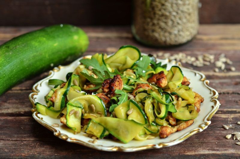 Peut-on manger courgette cru