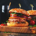 4 recettes originales, savoureuses de burgers maison