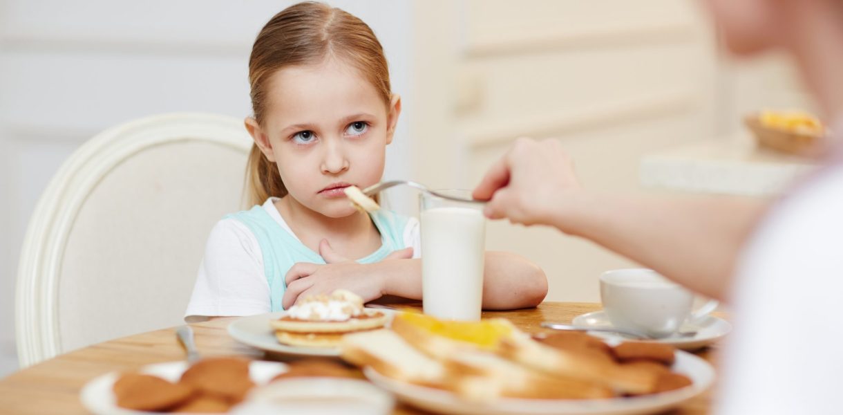 Voici les raisons derrière le fait que votre enfant soit difficile à nourrir !