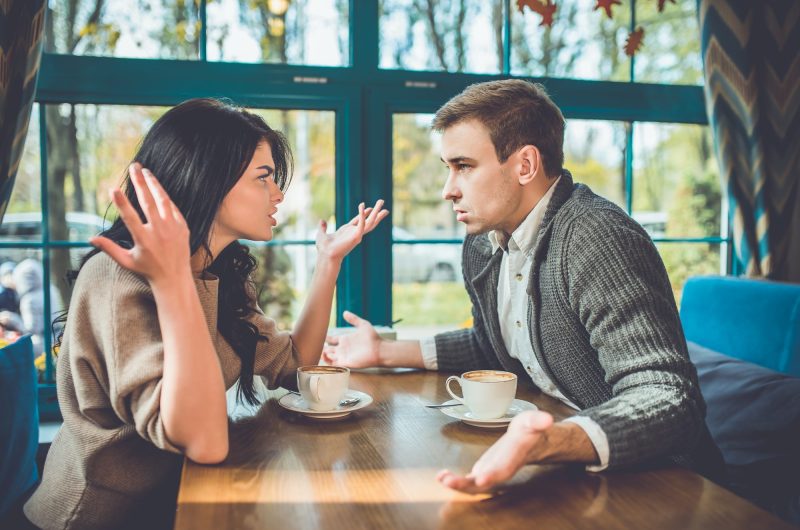 4 signes du zodiaque qui perdent vite leur intérêt dans une relation sentimentale