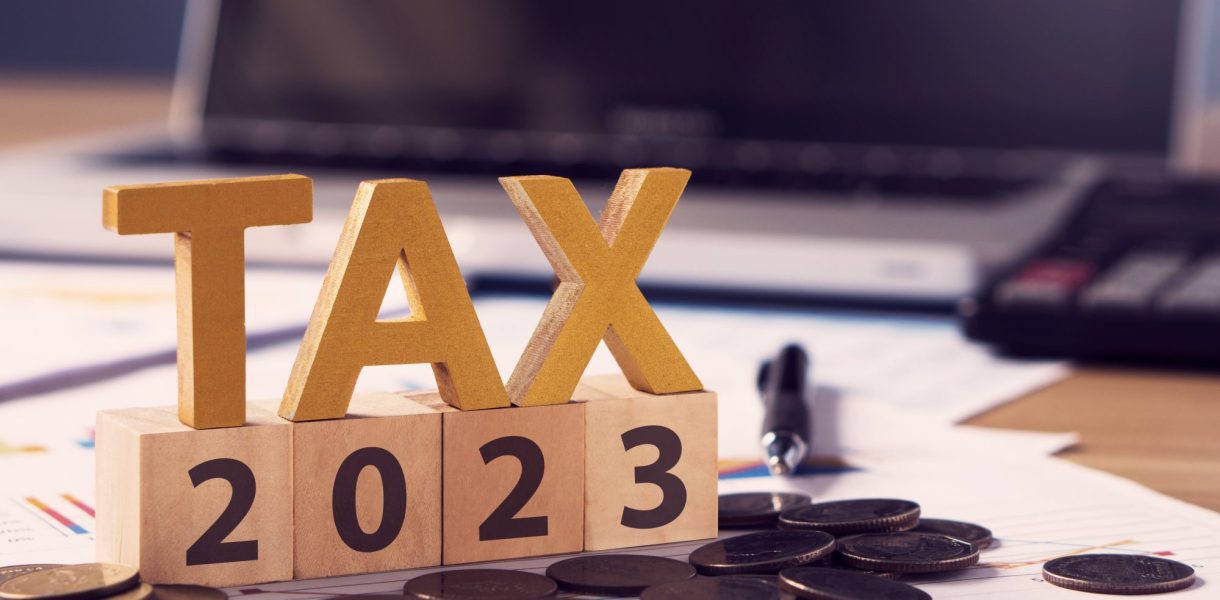 Comment alléger votre facture de taxe foncière en 2023 : astuces et exonérations