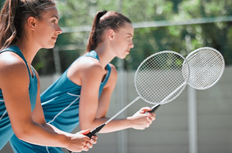 Commencer le badminton : astuces pour une amélioration rapide !