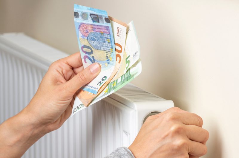Le Chèque Énergie de 250 euros pour les familles à faible revenu en Île-de-France : Ne manquez pas de le récupérer avant la fin de la date limite !
