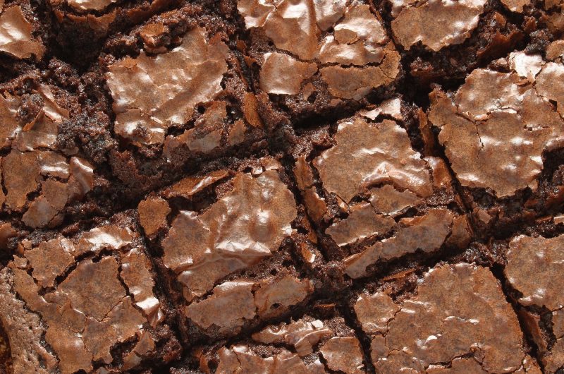 Cette recette de brownie express, prêt en moins de 5 minutes chrono, est délicieuse !