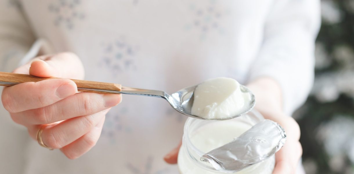 La question du lavage des pots de yaourt : un acte écologique ou superflu ?