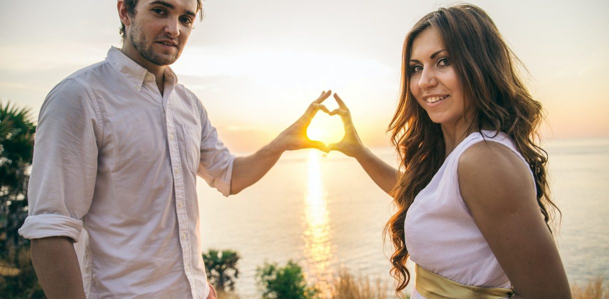 Les 5 signes astrologiques les plus fidèles en couple : découvrez si vous en faites partie !