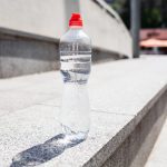 Les dangers insoupçonnés des bouteilles d'eau pour votre santé
