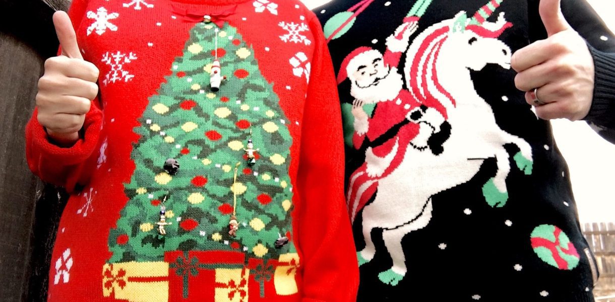 Le grand retour des pulls moches de Noël : notre sélection incontournable pour cette fin d'année !