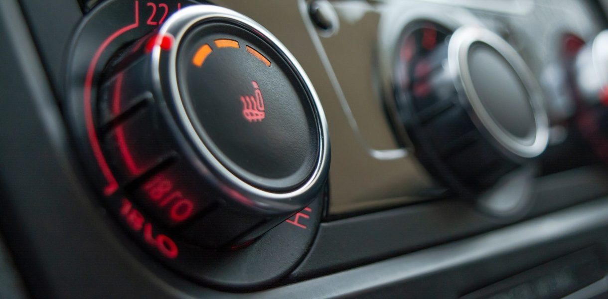 Voici comment réchauffer rapidement votre voiture en hiver !