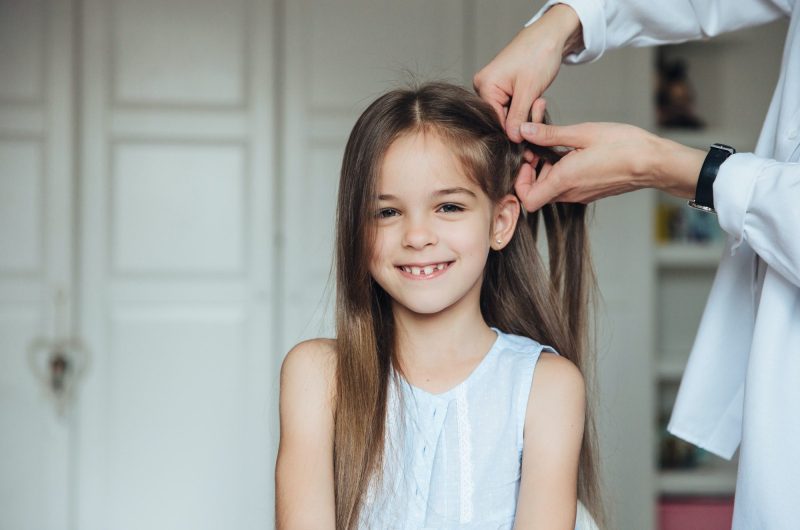 Inspirations et tendances pour des coupes de cheveux de petites filles