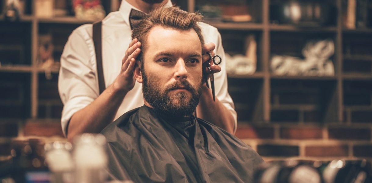 La morpho-coiffure masculine : comment choisir la coupe idéale selon la forme de son visage ?