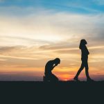 Optimiser une rupture amoureuse : le guide pour transformer l'échec en réussite personnelle