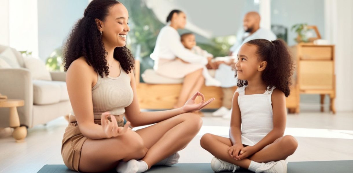 Pratiquer la pleine conscience en famille : activités pour renforcer les liens et cultiver le bien-être